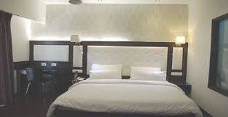 Hotel Skylark, Saharanpur 3